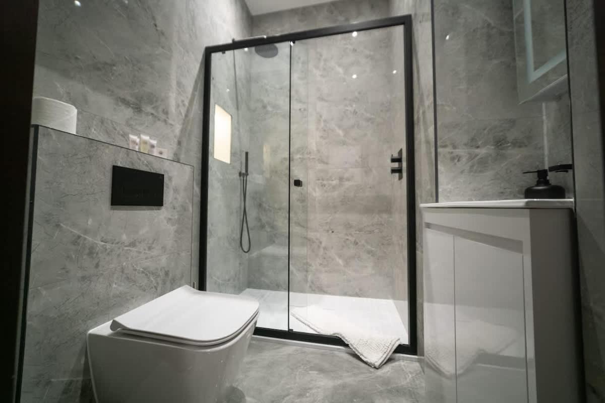2-bed Flat Near Zoo, Ideal For Families Appartamento